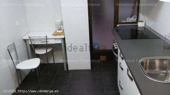 Salamanca ( Centro - Calle Zamora); 2d, 1wc. terraza 120 m2 SS.CC 900€ - Salamanca