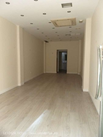 Local comercial en Venta en Centro Paseo - Almería