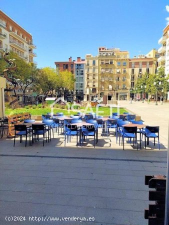 TRASPASO Restaurante en el centro de Tarragona  - Plaza centrica de las fiestas - PLAZA VERDAGUER - 