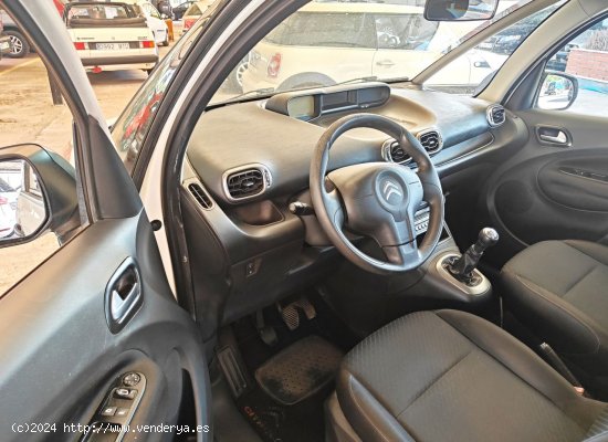 Citroën C3 Picasso 1.4 VTI 95 ATTRACTION - Cornella de Terri