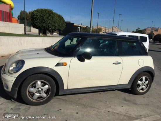  Mini One R56 de 2008 con 90.100 Km por 5.900 EUR. en Murcia 