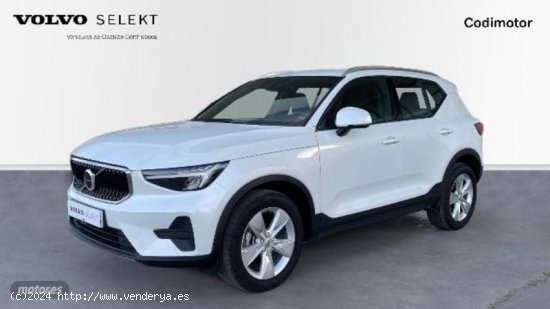 Volvo XC40 XC40 Core, T2 automatico, Gasolina de 2023 con 26.800 Km por 33.990 EUR. en Sevilla