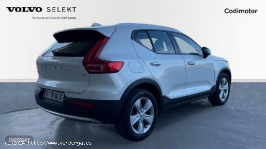 Volvo XC40 XC40 Core, T2 automatico, Gasolina de 2023 con 26.800 Km por 33.990 EUR. en Sevilla