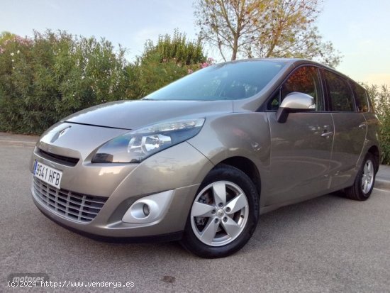 Renault Grand Scenic 1.5 DCI DYMAMIQUE 7 PLAZAS de 2011 con 299.000 Km por 4.900 EUR. en Ciudad Real