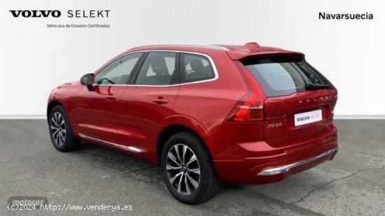 Volvo XC 60 XC60 Plus, B4 (gasolina), Gasolina, Bright de 2023 con 15.200 Km por 43.900 EUR. en Nava