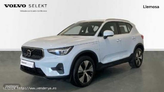  Volvo XC40 XC40 Recharge Core, T4 plug-in hybrid, Electrico de 2023 con 17.000 Km por 39.900 EUR. en 