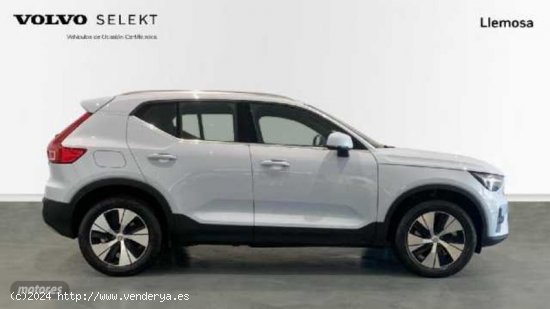 Volvo XC40 XC40 Recharge Core, T4 plug-in hybrid, Electrico de 2023 con 17.000 Km por 39.900 EUR. en