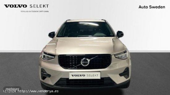 Volvo XC40 2.0 B3 PLUS DARK AUTO 5P de 2023 con 22.458 Km por 36.900 EUR. en Valencia