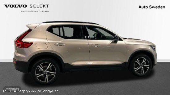 Volvo XC40 2.0 B3 PLUS DARK AUTO 5P de 2023 con 22.458 Km por 36.900 EUR. en Valencia