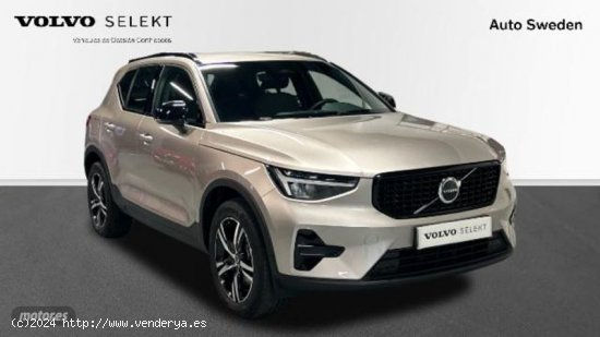 Volvo XC40 2.0 B3 PLUS DARK AUTO 5P de 2023 con 22.458 Km por 36.900 EUR. en Valencia