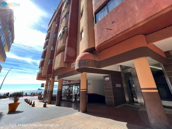 Piso de 5 habitaciones en primera linea de playa Poniente (cl) - ALICANTE