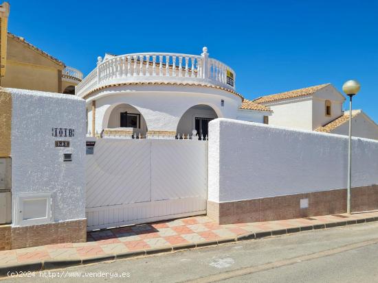 Chalet de ensueño con Piscina en Monte y Mar - ALICANTE