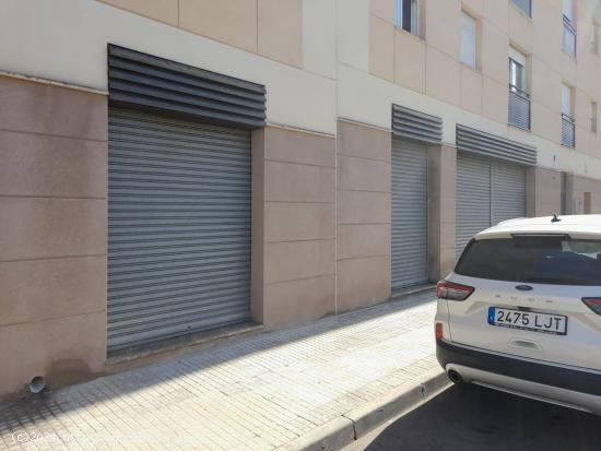 OPORTUNIDAD LOCAL COMERCIAL EN MORA LA NOVA - TARRAGONA