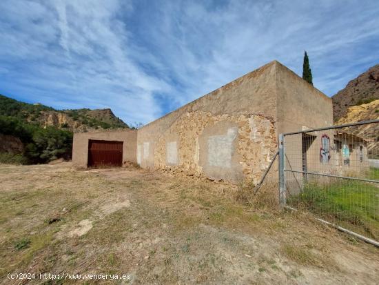 Casa con parcela en El Garruchal - MURCIA