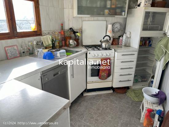 CASA A LA VENTA EN BOCAIRENT - VALENCIA