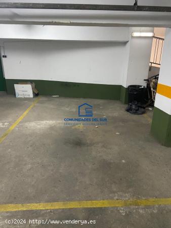 Plaza muy amplia en Alquiler anual - CADIZ