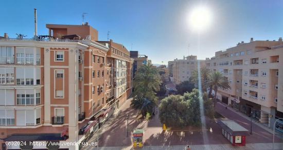 PISO EN VENTA, CALLE RAMON Y CAJAL - MURCIA