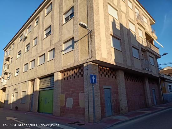 LOCAL COMERCIAL EN VENTA EN SANGONERA LA VERDE - MURCIA