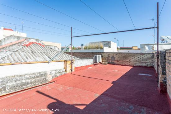 Presentamos esta fantástica casa en el barrio de Pío XII - SEVILLA