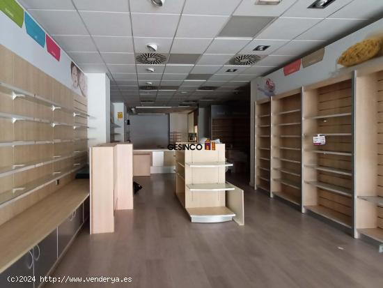  LOCAL COMERCIAL EN VENTA O ALQUILER EN AMPLIA AVENIDA - VALENCIA 