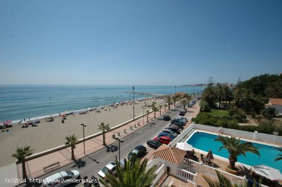 ALQUILER MES DE OCTUBRE EN CARVAJAL, FUENGIROLA 1ª LÍNEA. 2 DORMITORIOS. PISCINA - MALAGA