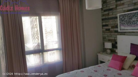 APARTAMENTO A ESCASOS METROS DE LA PLAYA VICTORIA - CADIZ