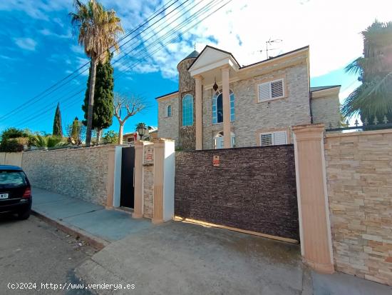 CHALETS ALQUILER EN L'ELIANA URB.EL PARAISO-LOS ALMENDROS!!! - VALENCIA