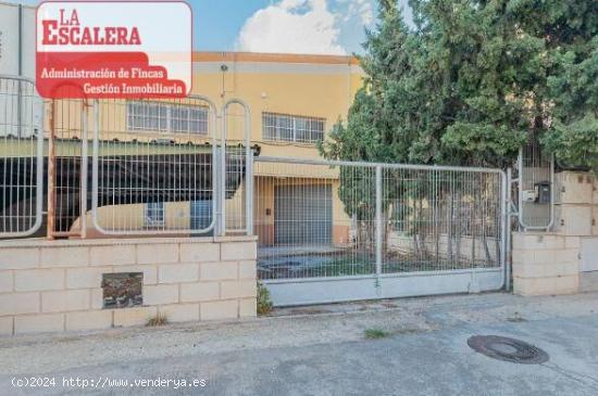 Nave industrial distribuida en 3 plantas - ALICANTE