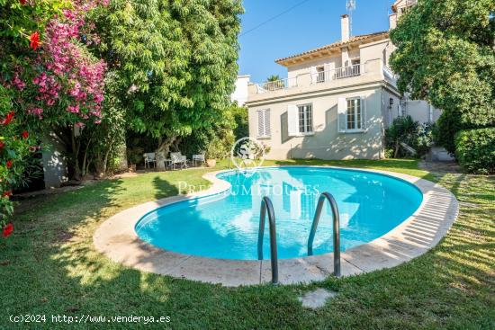 Casa independiente en primera línea de mar en Vinyet - BARCELONA