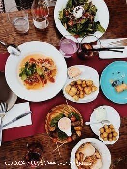 TRASPASO DE RESTAURANTE EN EL CENTRO DE SANTA COLOMA DE GRAMANET - BARCELONA