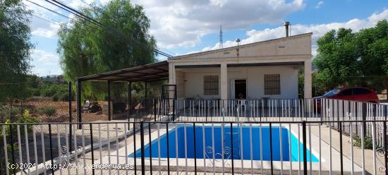  Se Vende en Crevillent - ALICANTE 