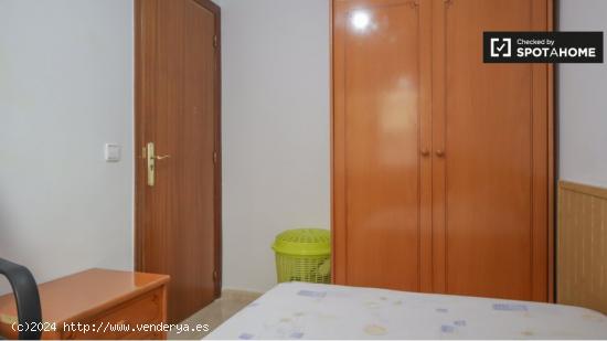 Habitación en alquiler en apartamento de 3 dormitorios en Getafe, Madrid - MADRID