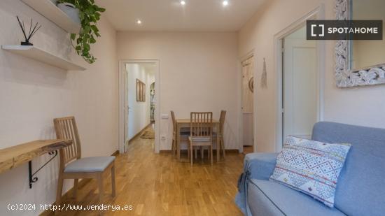 Apartamento entero de 3 habitaciones en Barcelona. - BARCELONA