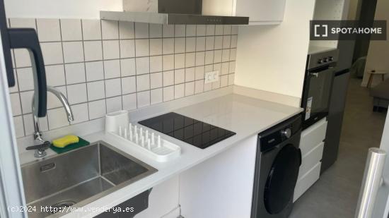 Apartamento entero de 1 dormitorio en València - VALENCIA