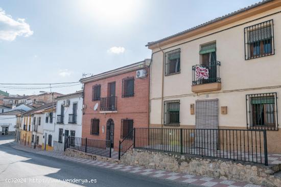 Casa Céntrica en Alomartes - GRANADA