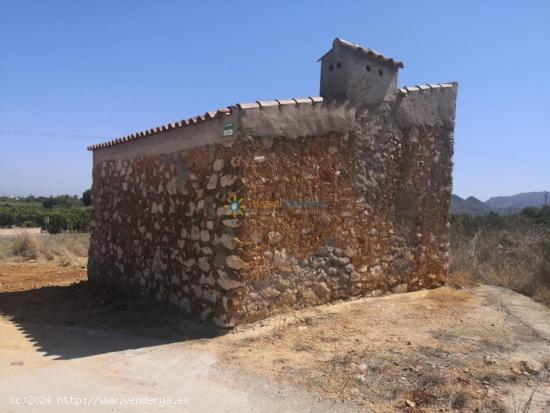  Terreno con casita de aperos - ALICANTE 