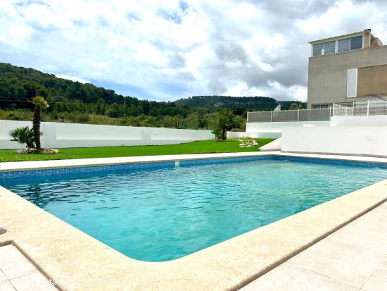 Adosados con piscina comunitaria en Capdepera. - BALEARES