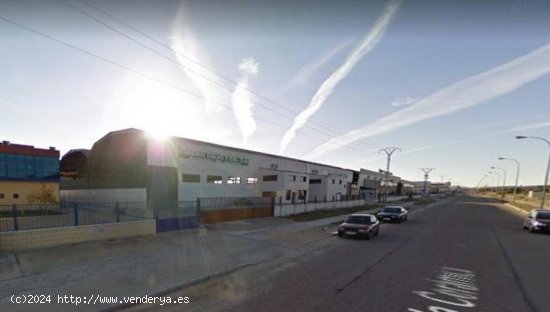 VENTA NAVE INDUSTRIAL EN POL TORREHIERRO TALAVERA DE LA REINA