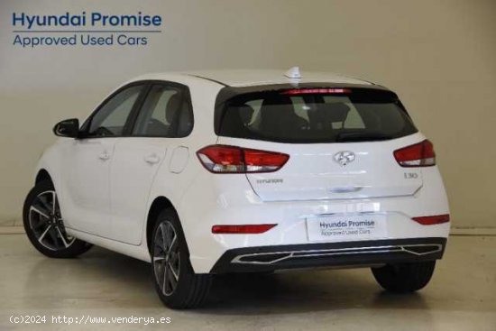 Hyundai i30 ( 1.5 DPI Klass SLX 110 )  - Lliçà De Vall