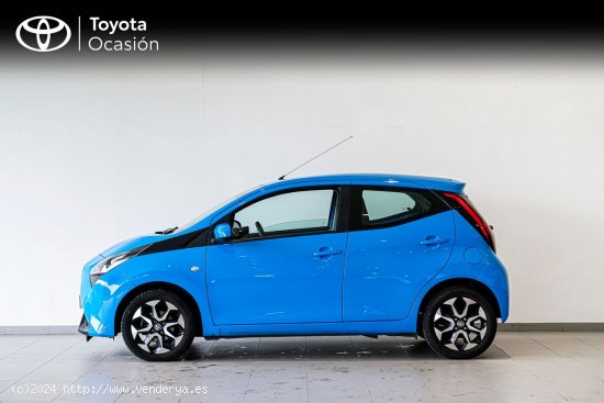 Toyota Aygo 70 X - PLAY + TSS - A Coruña