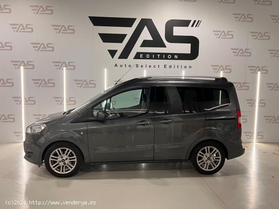 Ford Tourneo Courier 1.5 TDCi 70kW (95CV) Trend - 2 Puertas correderas - Palafrugell