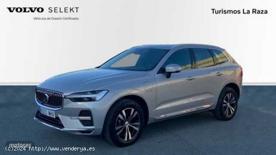 Volvo XC 60 XC60 Recharge Core, T6 plug-in hybrid eAWD, Electrico/Gasolina, Bright de 2023 con 22.32