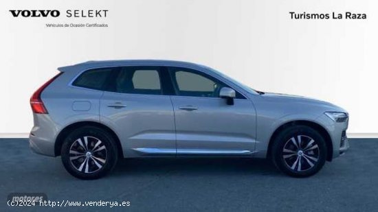 Volvo XC 60 XC60 Recharge Core, T6 plug-in hybrid eAWD, Electrico/Gasolina, Bright de 2023 con 22.32