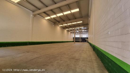 Conjunto de naves industriales a la venta en Empresarium - ZARAGOZA