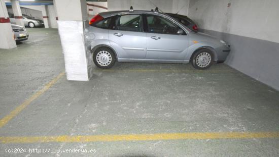 PLAZA DE GARAJE PARA MOTO O COCHE PEQUEÑO. - VALENCIA