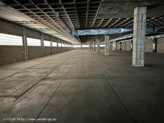 ¡¡ALQUILER NAVE INDUSTRIAL EN IGUALADA ZONA POBLE SEC 5448M2!! - BARCELONA