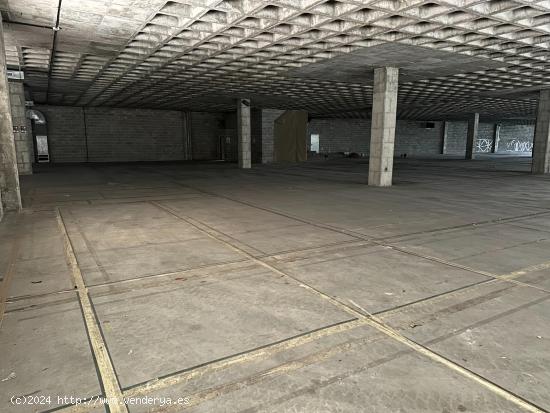 ¡¡ALQUILER NAVE INDUSTRIAL EN IGUALADA ZONA POBLE SEC 5448M2!! - BARCELONA