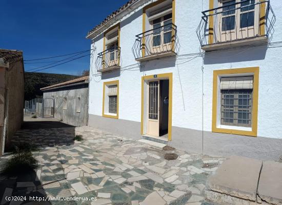  Casa en serón los zoilos Almería de siete habitaciones dos baños - ALMERIA 