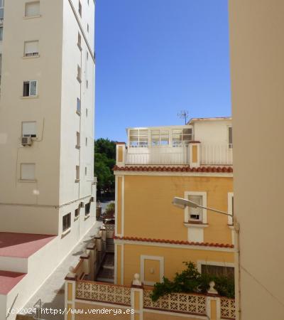 Piso en zona Santa María Del Mar en alquiler por años o temporada - CADIZ