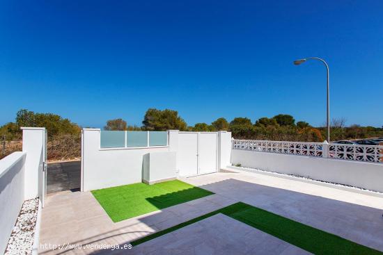 BUNGALOW PLANTA BAJA CON ENTADA PARA COCHE. - ALICANTE